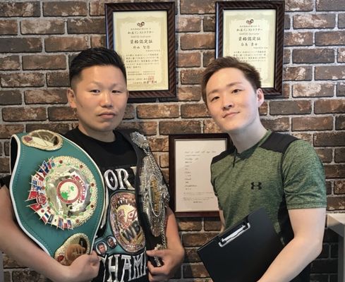 施術をしている先生